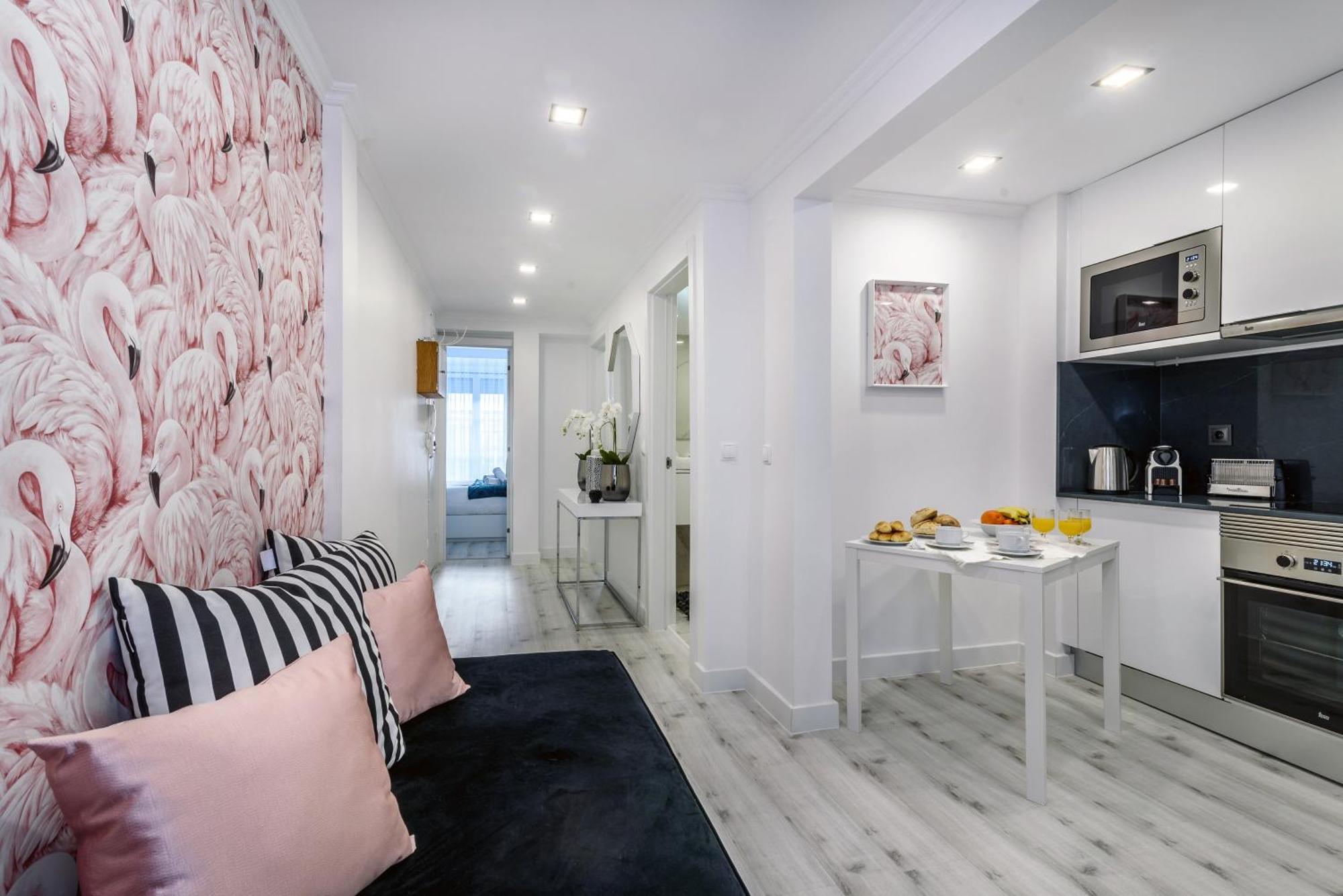 Whome City Chic Escape: Your Stylish Haven In Downtown Lisboa Extérieur photo