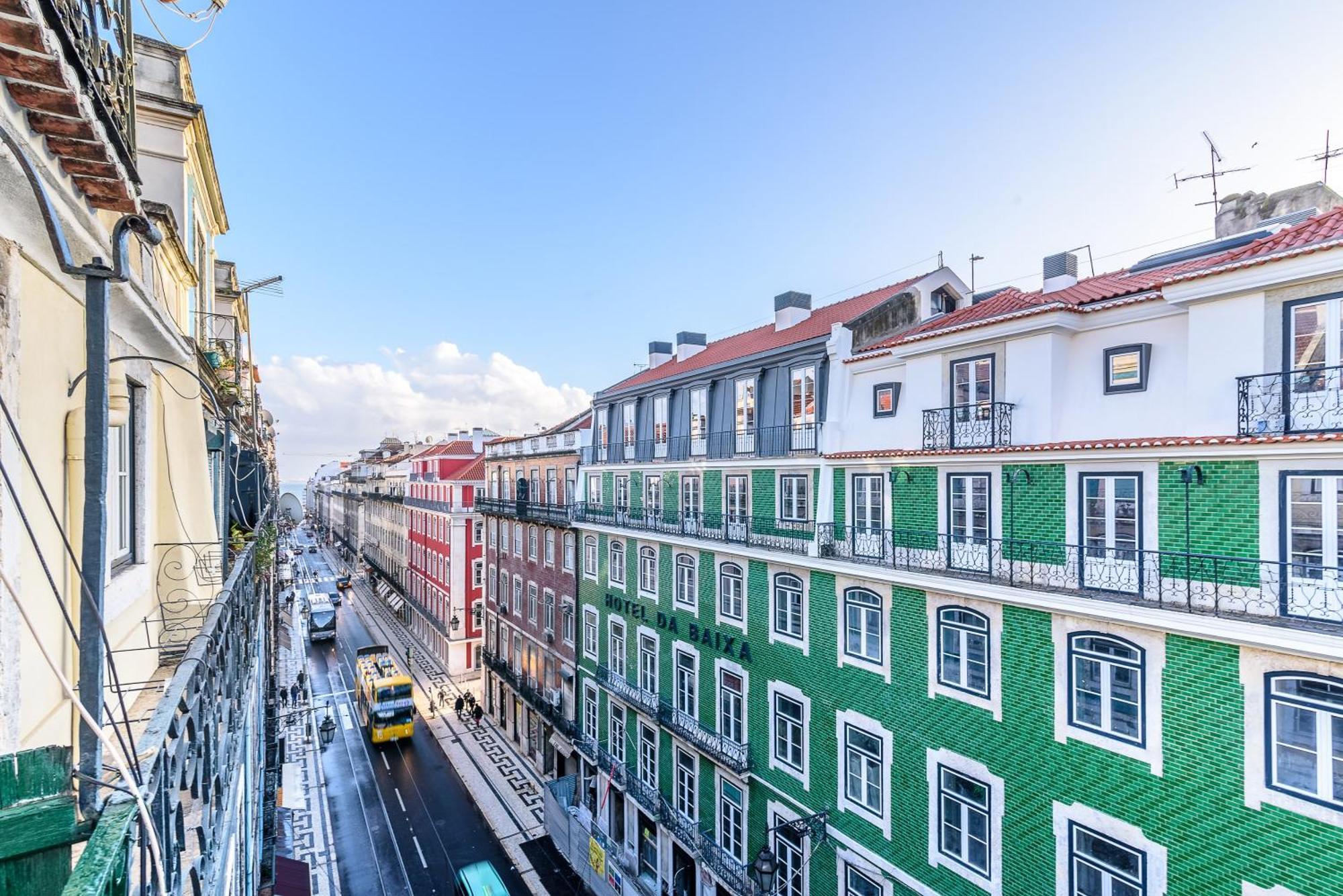 Whome City Chic Escape: Your Stylish Haven In Downtown Lisboa Extérieur photo
